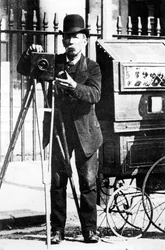 Un photographe ambulant, XIXe siècle